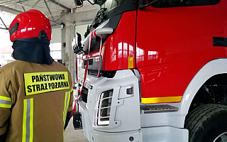 Kolejni strażacy odebrali promesy na nowe wozy ratownicze